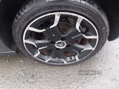 YFZ8391CitroenDS3-11