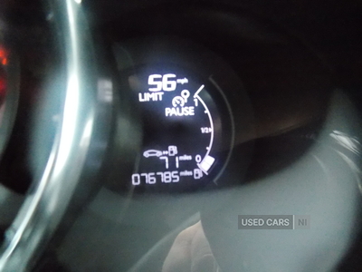 YFZ8391CitroenDS3-19