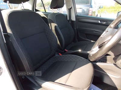 YR68VOYSkodaFabia-15