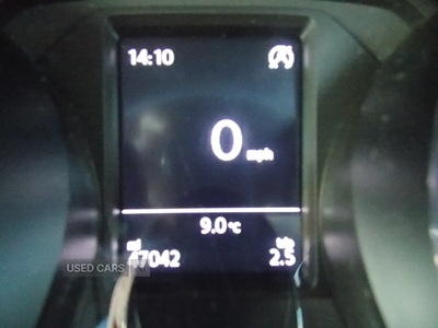 YS17OMLVolkswagenPolo-23