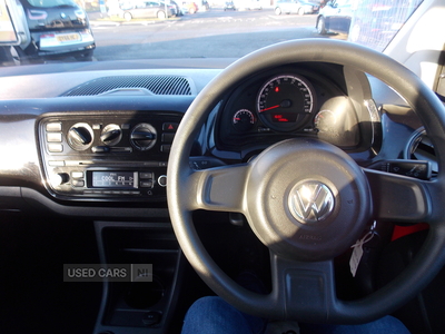 MT14FGJVolkswagenUp-18