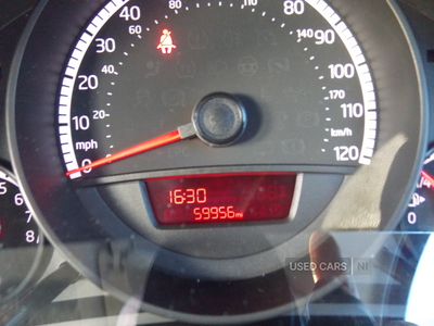 MT14FGJVolkswagenUp-20