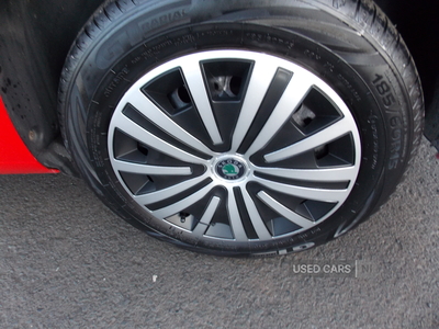 SV14KVPSkodaRapid-11