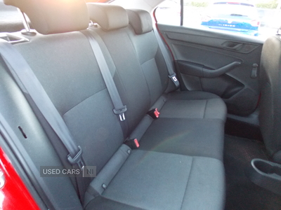 SV14KVPSkodaRapid-13