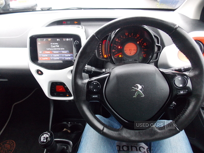 ASZ5935Peugeot108-18