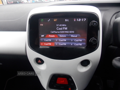 ASZ5935Peugeot108-19