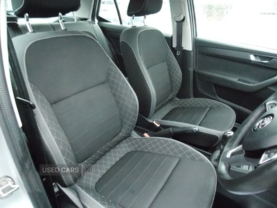 HT69AOGSkodaFabia-15