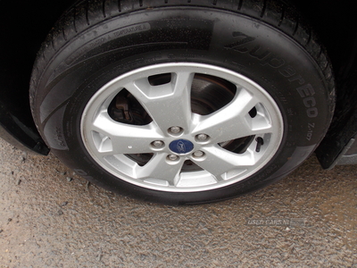 BT18UJNFordTransit-Connect-9