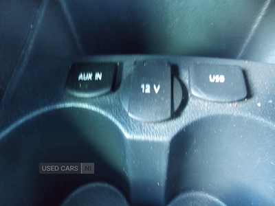 GM17VTWVolkswagenPolo-20