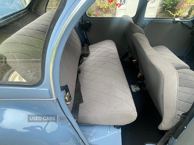 KXI7428Citroen2CV-13