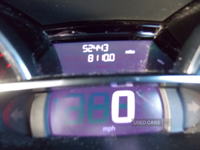 SB67HKDRenaultClio-25