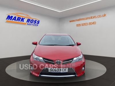 SC63KCKToyotaAuris-1