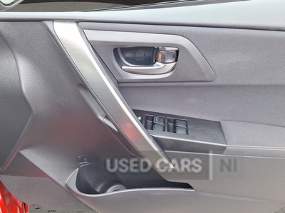 SC63KCKToyotaAuris-11