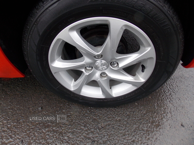 SE15ABNPeugeot208-11