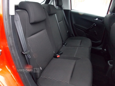 SE15ABNPeugeot208-12