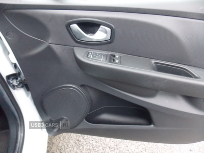 SW67FOARenaultClio-16