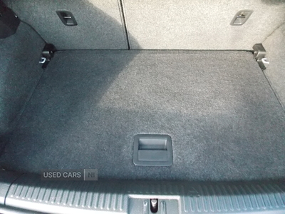 YS17OMLVolkswagenPolo-12