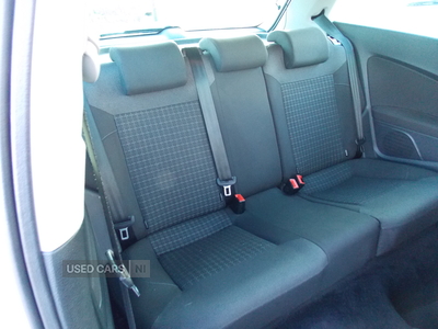 YS17OMLVolkswagenPolo-13