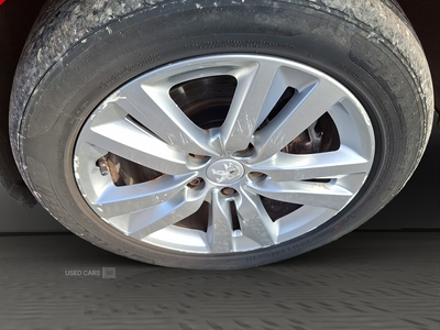 CK64LGLPeugeot308-9