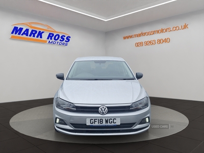 GF18WGCVolkswagenPolo-1