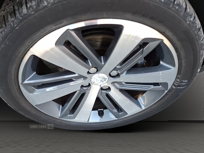 KM65FZRPeugeot3008-9