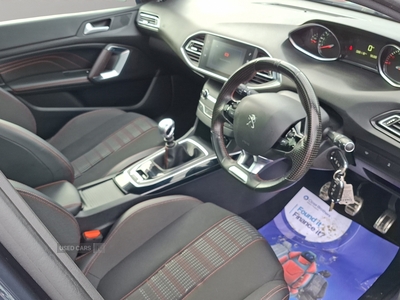 KO68EHYPeugeot308-14