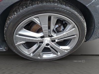 KO68EHYPeugeot308-9