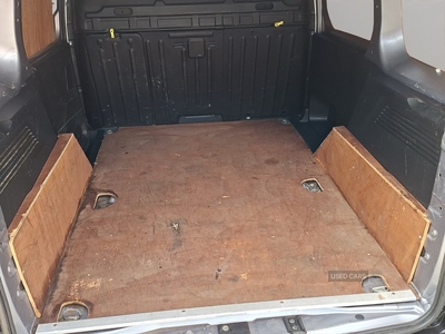 LG20FVSCitroenBerlingo-12