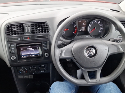 LY66BZLVolkswagenPolo-16