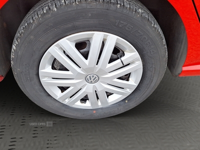 LY66BZLVolkswagenPolo-8