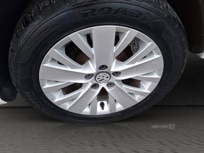 MT64KWFVolkswagenPolo-11