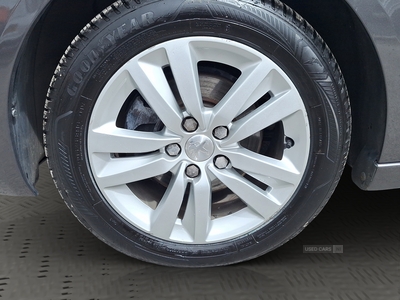 MW68HZYPeugeot308-10