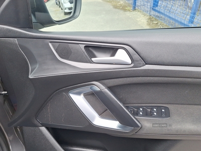 MW68HZYPeugeot308-16
