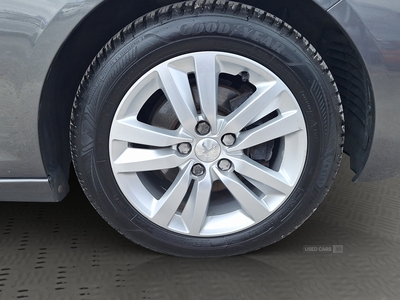 MW68HZYPeugeot308-9