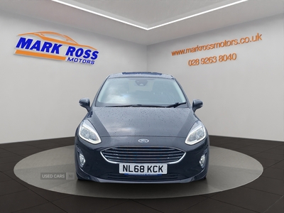 NL68KCKFordFiesta-1