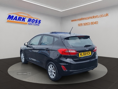 NL68KCKFordFiesta-4
