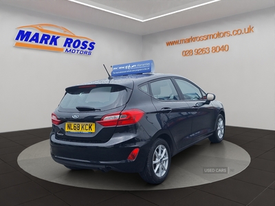 NL68KCKFordFiesta-6