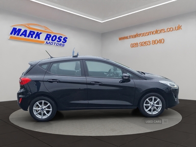NL68KCKFordFiesta-7