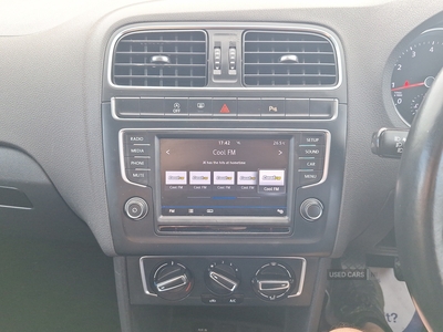 PF66HRAVolkswagenPolo-17