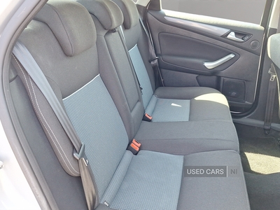 PK13JBOFordMondeo-13