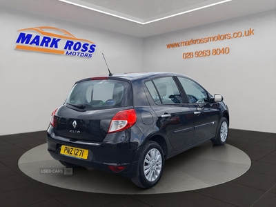 PNZ1271RenaultClio-6