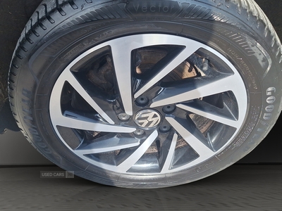 SA69ZFCVolkswagenGolf-11