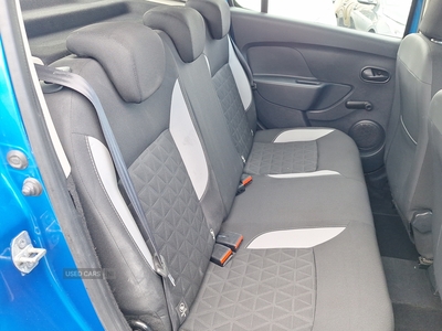 SB15XRVDaciaSandero-Stepway-13