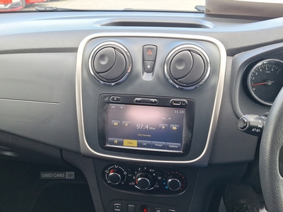 SB15XRVDaciaSandero-Stepway-16