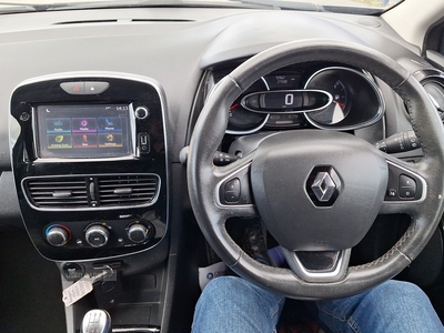 SC17KRJRenaultClio-16