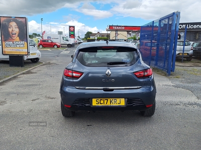 SC17KRJRenaultClio-5