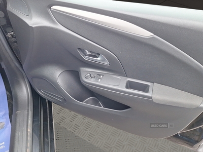 SC70HSFVauxhallCorsa-15