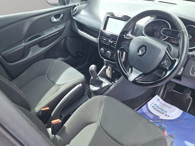 SD66YMPRenaultClio-14