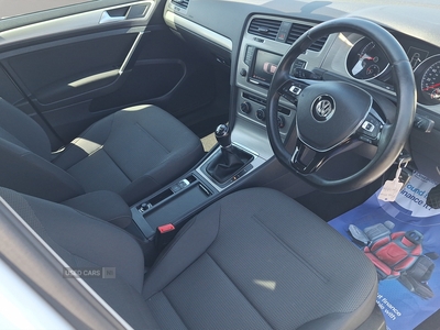 SE15CYTVolkswagenGolf-14