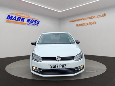 SG17PWZVolkswagenPolo-1
